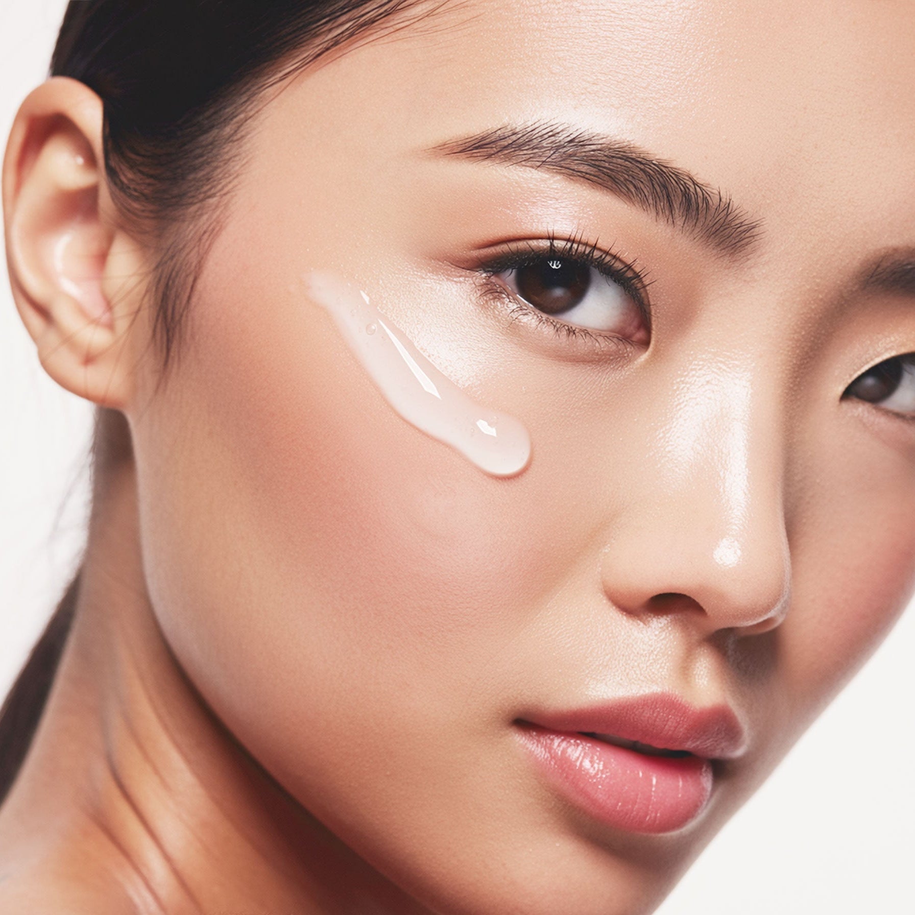 7 Journeys Glow Renewal Serum | Brighten & Soothe Skin